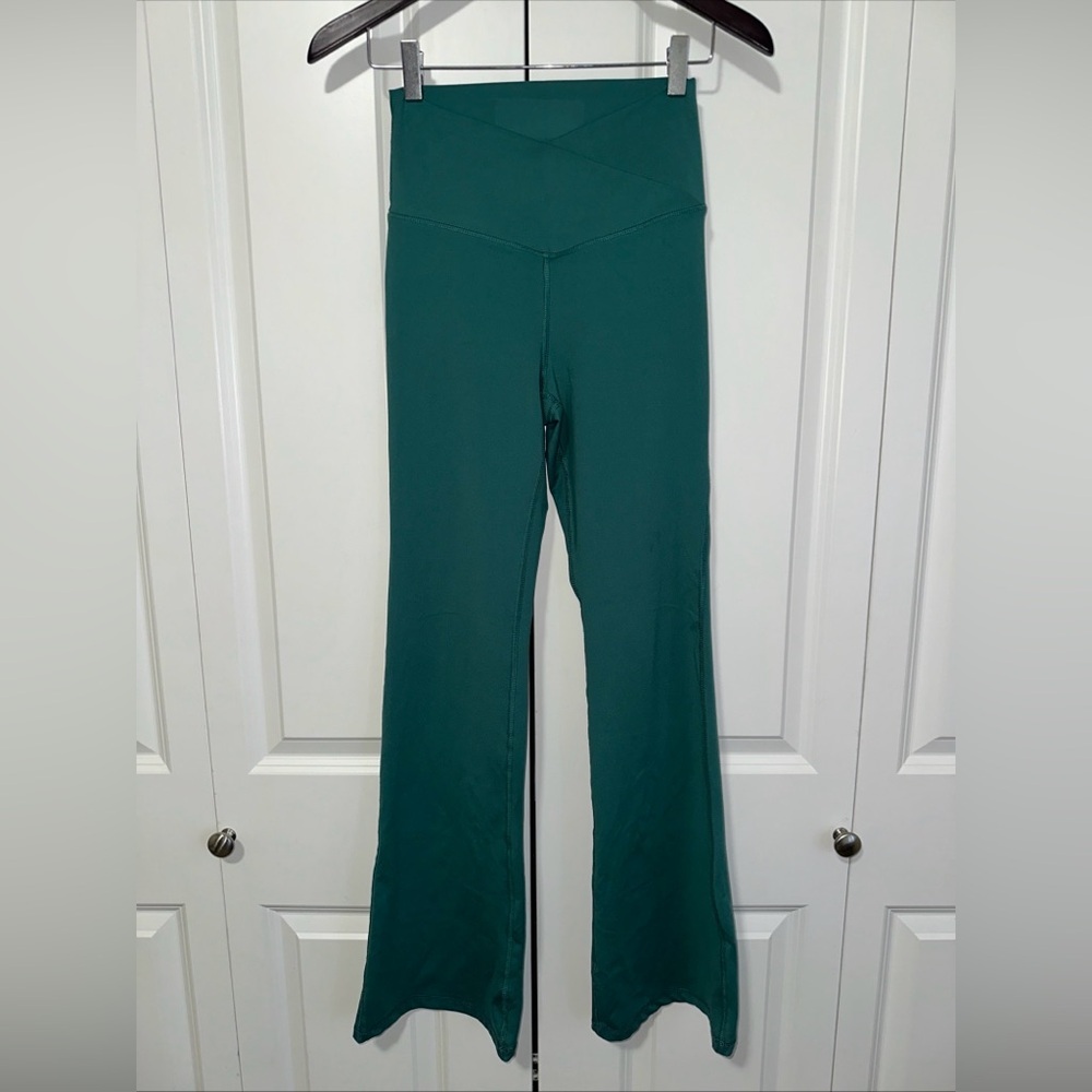 Yogalicious Lux Lightweight Cross Over Flare Leggings S